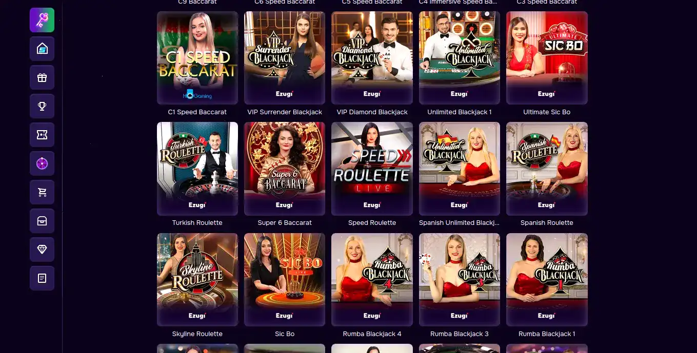 Игровой автомат Azino 777 на экране смартфона и ноутбука